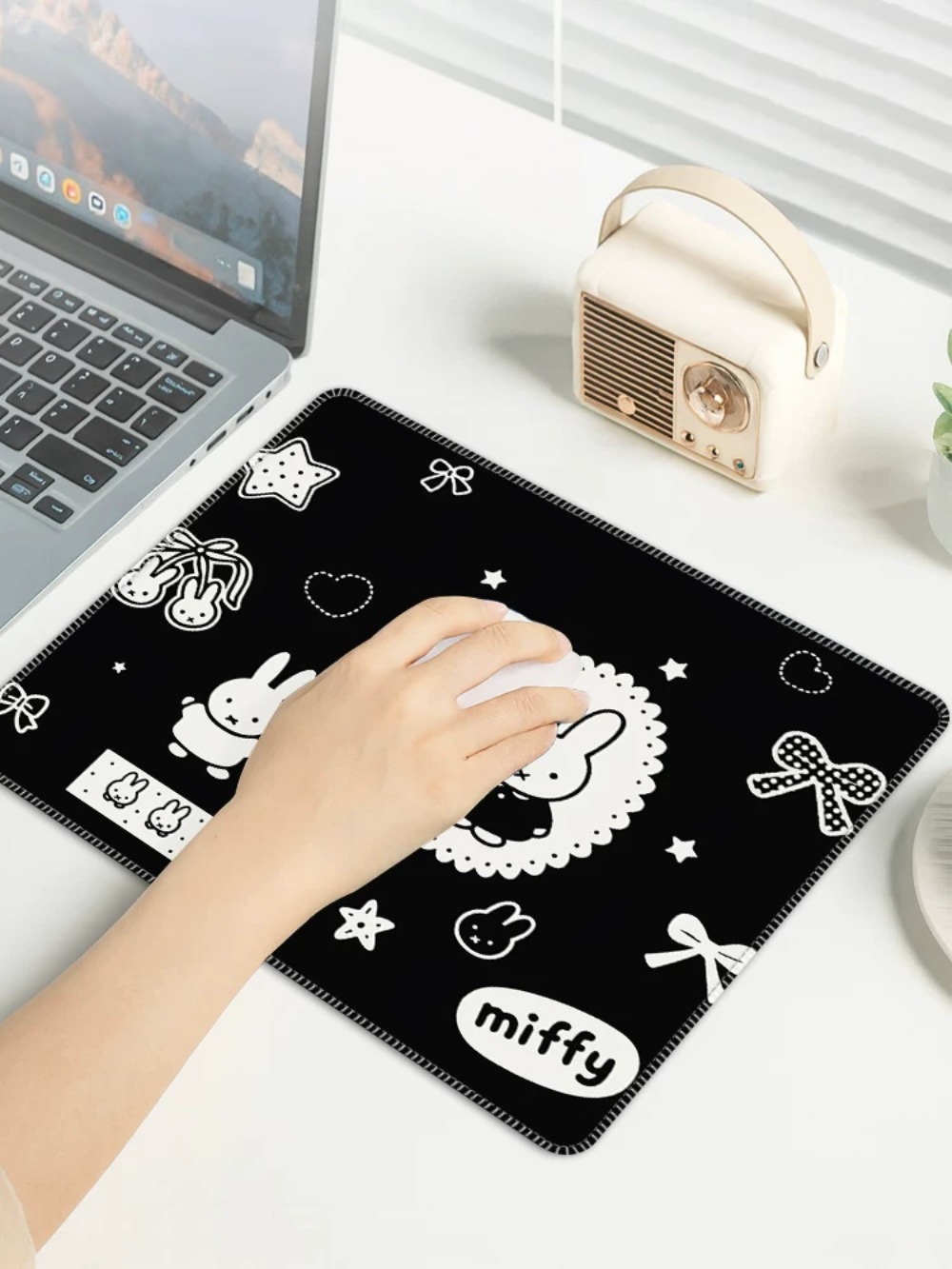 وسادة ماوس كرتونية صغيرة على ش - مراجعة Laptop Accessories For Gift وسعره