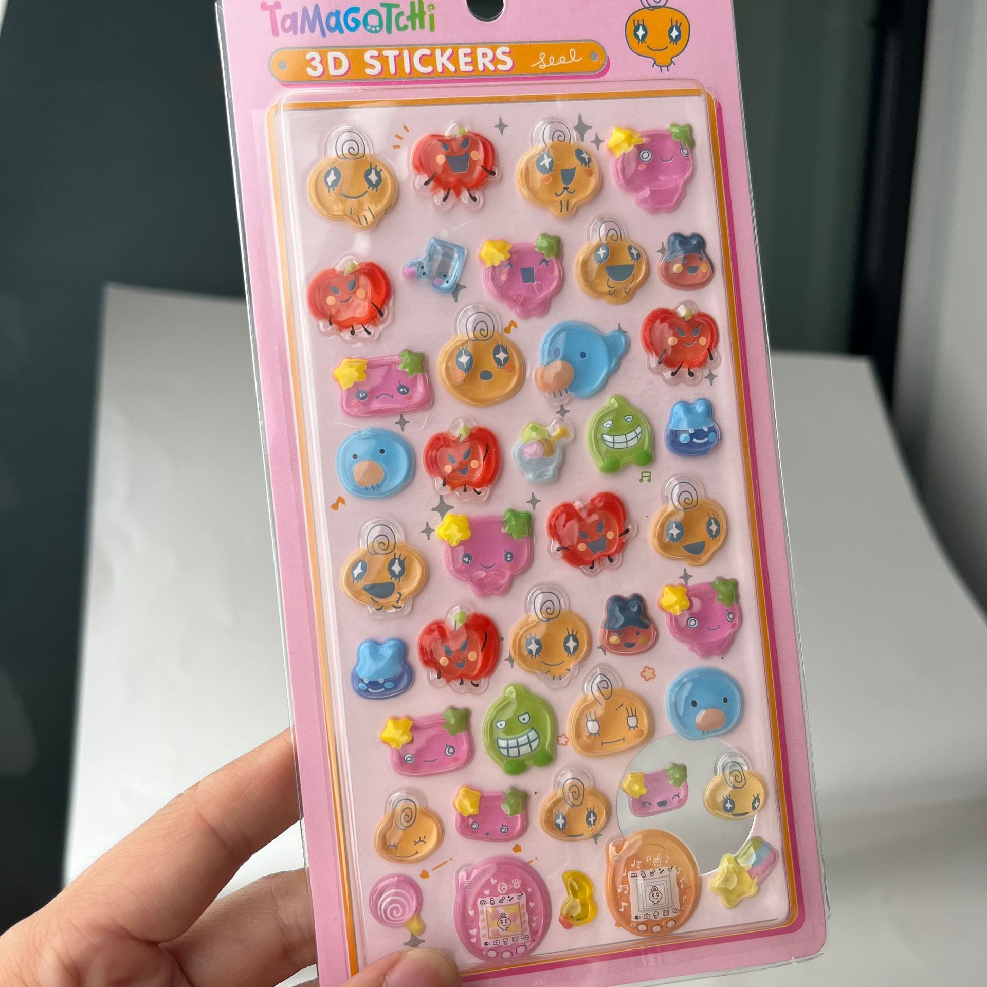 ملصقات تاماغوتشي ثلاثية الأبعا - مراجعة Laptop Accessories Cute وسعره