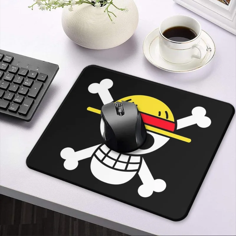 الكرتون قطعة واحدة لوفي الجمجم - مراجعة Laptop Accessories For Gift وسعره